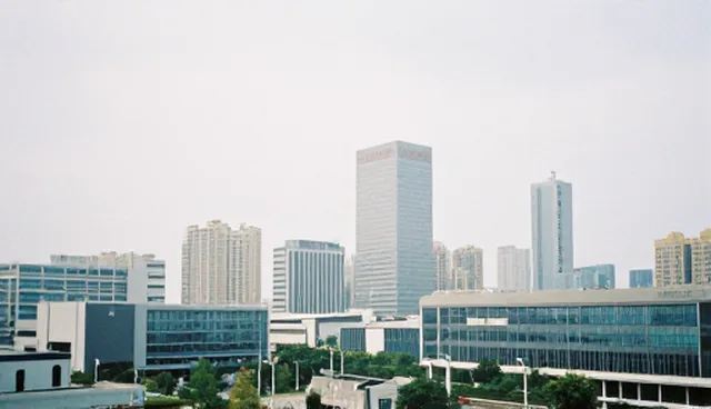 提升效率驱动成果转化:技术支撑下的业务转型路径